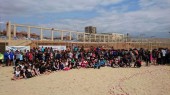 Una nova trobada de promoció omple la platja de Mataró de practicants de Vòlei Platja